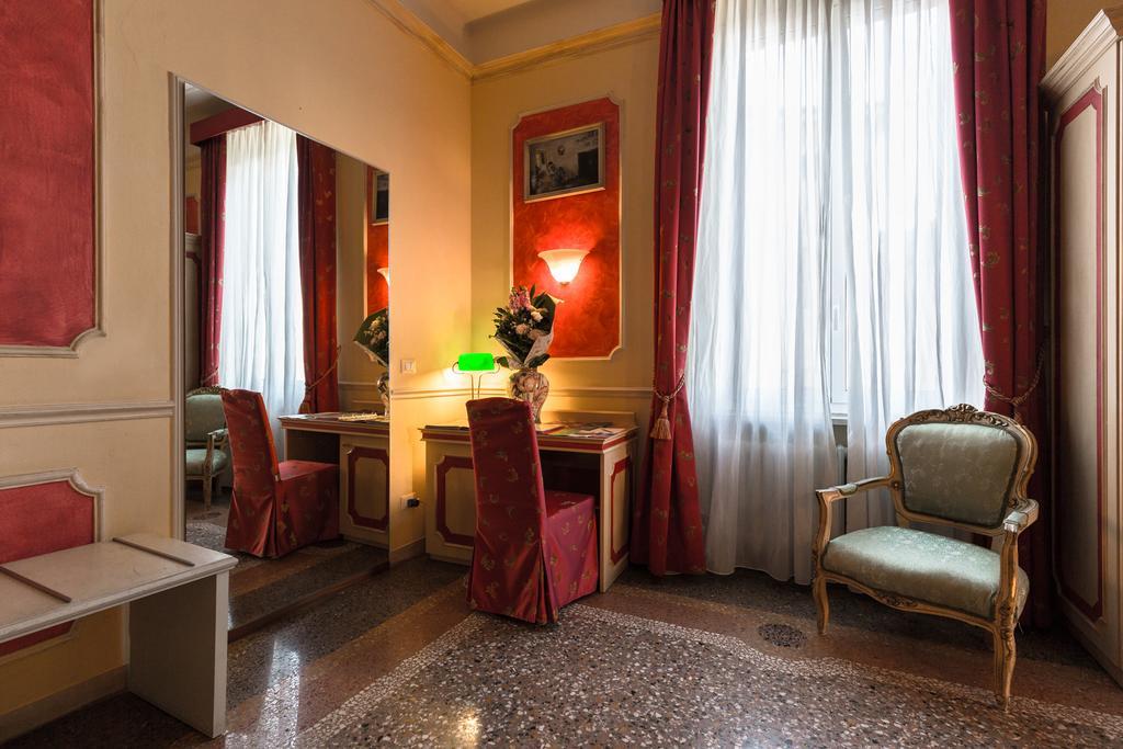 Antica Residenza D'Azeglio Room&Breakfast Di Charme Bologna Eksteriør bilde