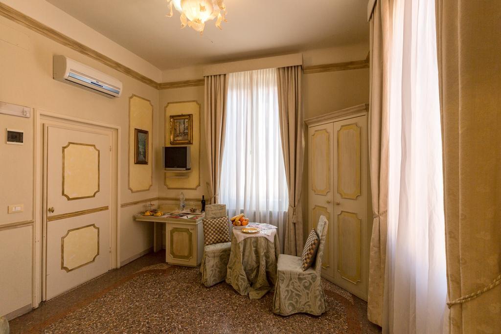 Antica Residenza D'Azeglio Room&Breakfast Di Charme Bologna Eksteriør bilde