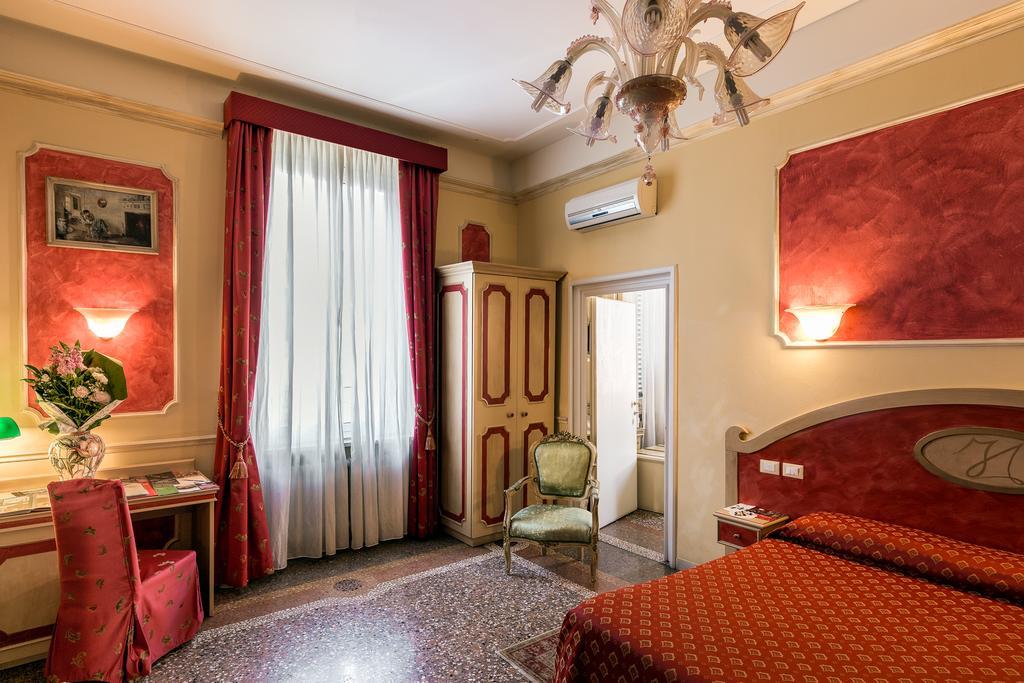 Antica Residenza D'Azeglio Room&Breakfast Di Charme Bologna Eksteriør bilde